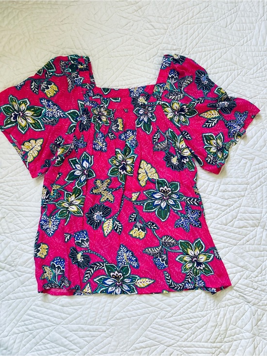 LOFT Tops - LOFT Pink Floral Hibiscus Square-Neck Puff Sleeve Top